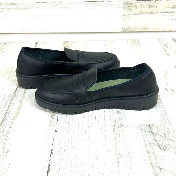 Childrenchic Kids 4 Black Leather Treated Slip-On No Slip School Loafers NEW - Picture 8 of 9